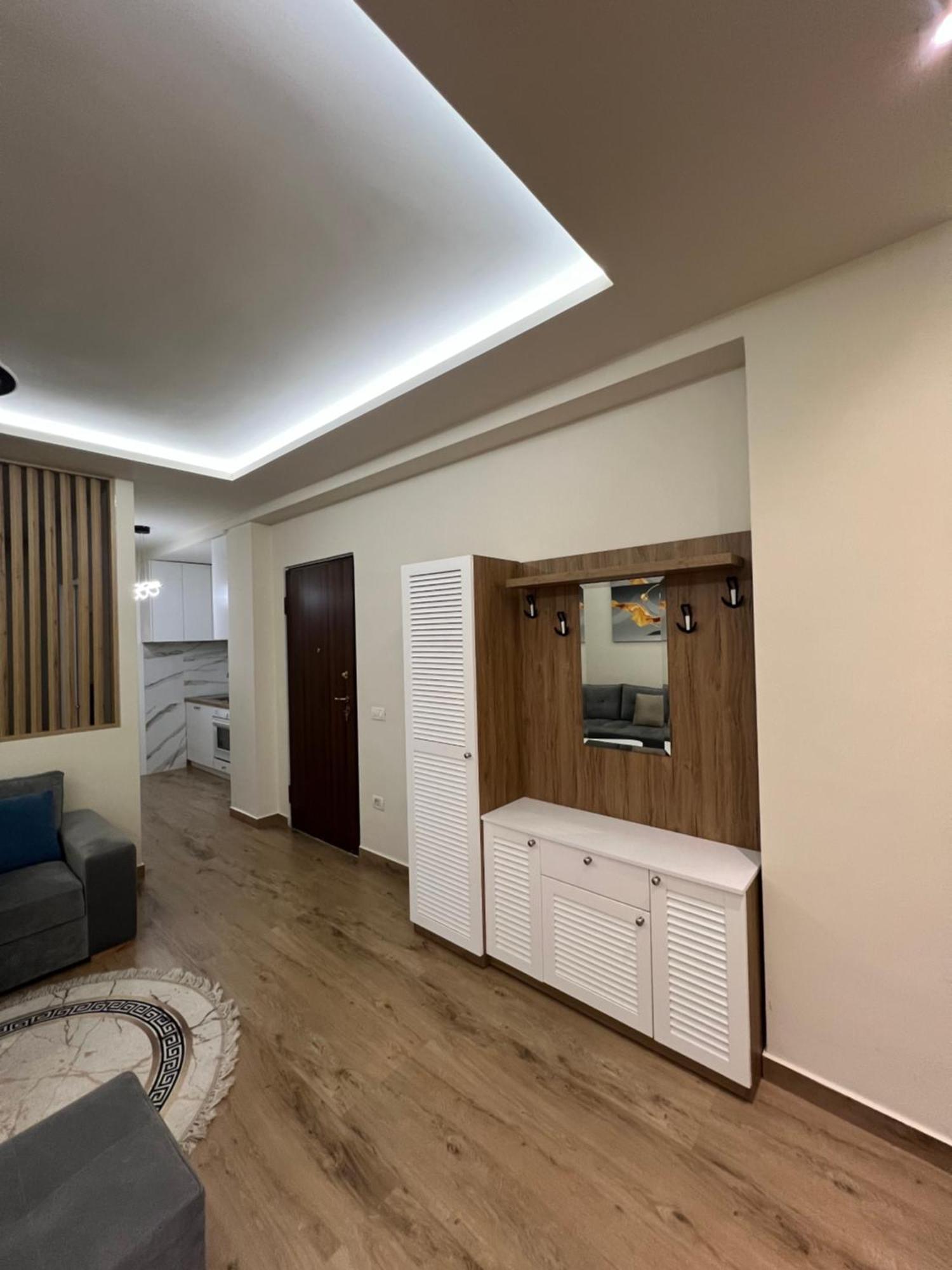 Condor Center Luxury Apartment Tirana Exterior foto