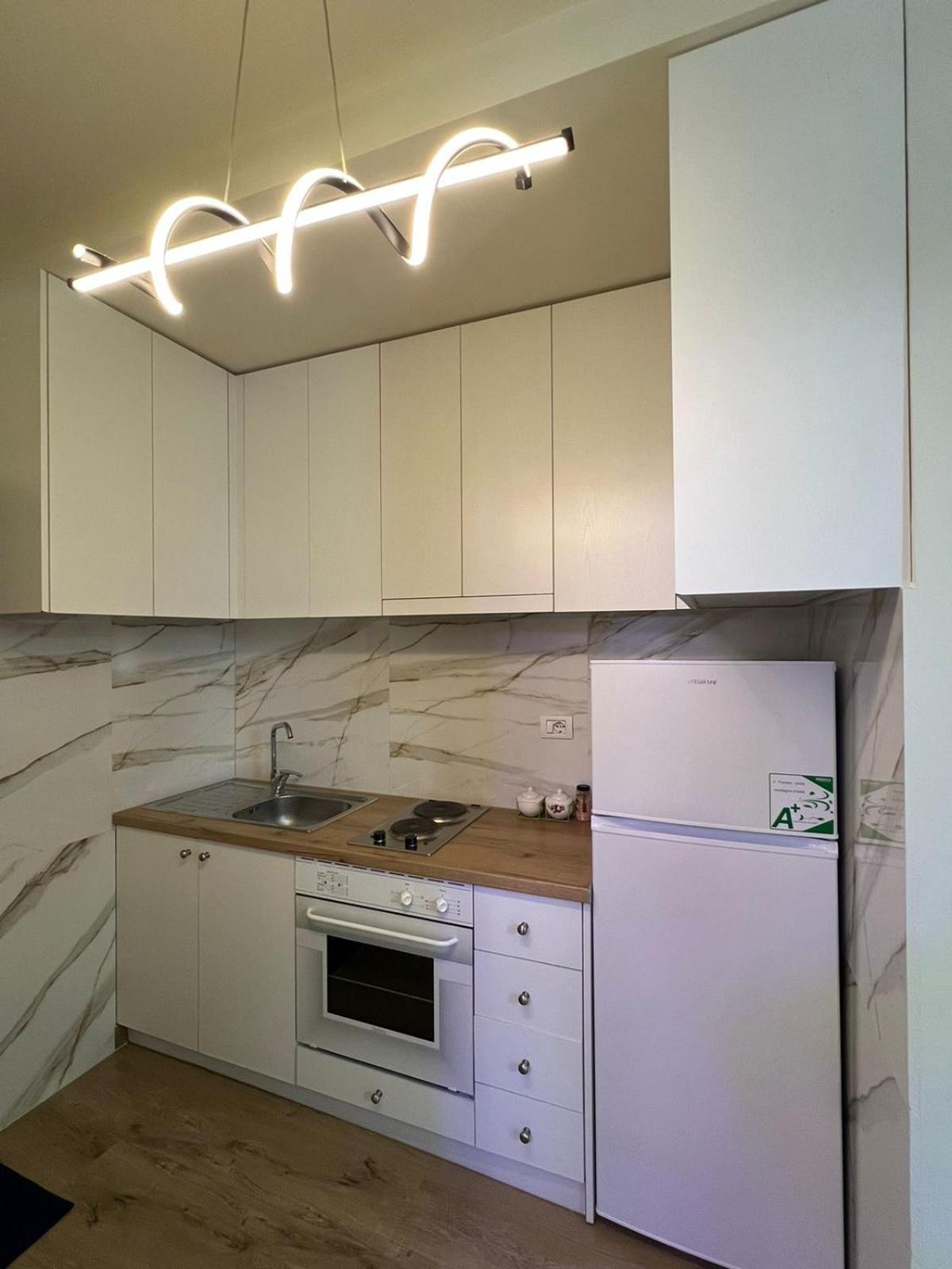 Condor Center Luxury Apartment Tirana Exterior foto